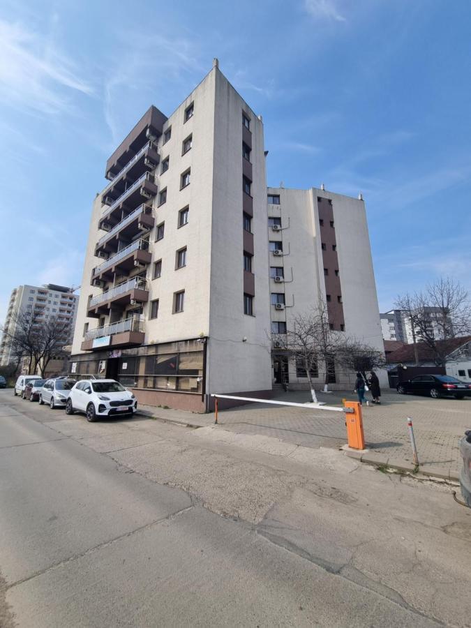 Lovely & Comfy, Central Apt In Яссы Экстерьер фото